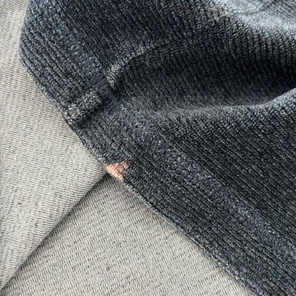 Tommy Bahama crewneck, long sleeve Sz L blue, soft, textured, preppy, cozy - Picture 7 of 7